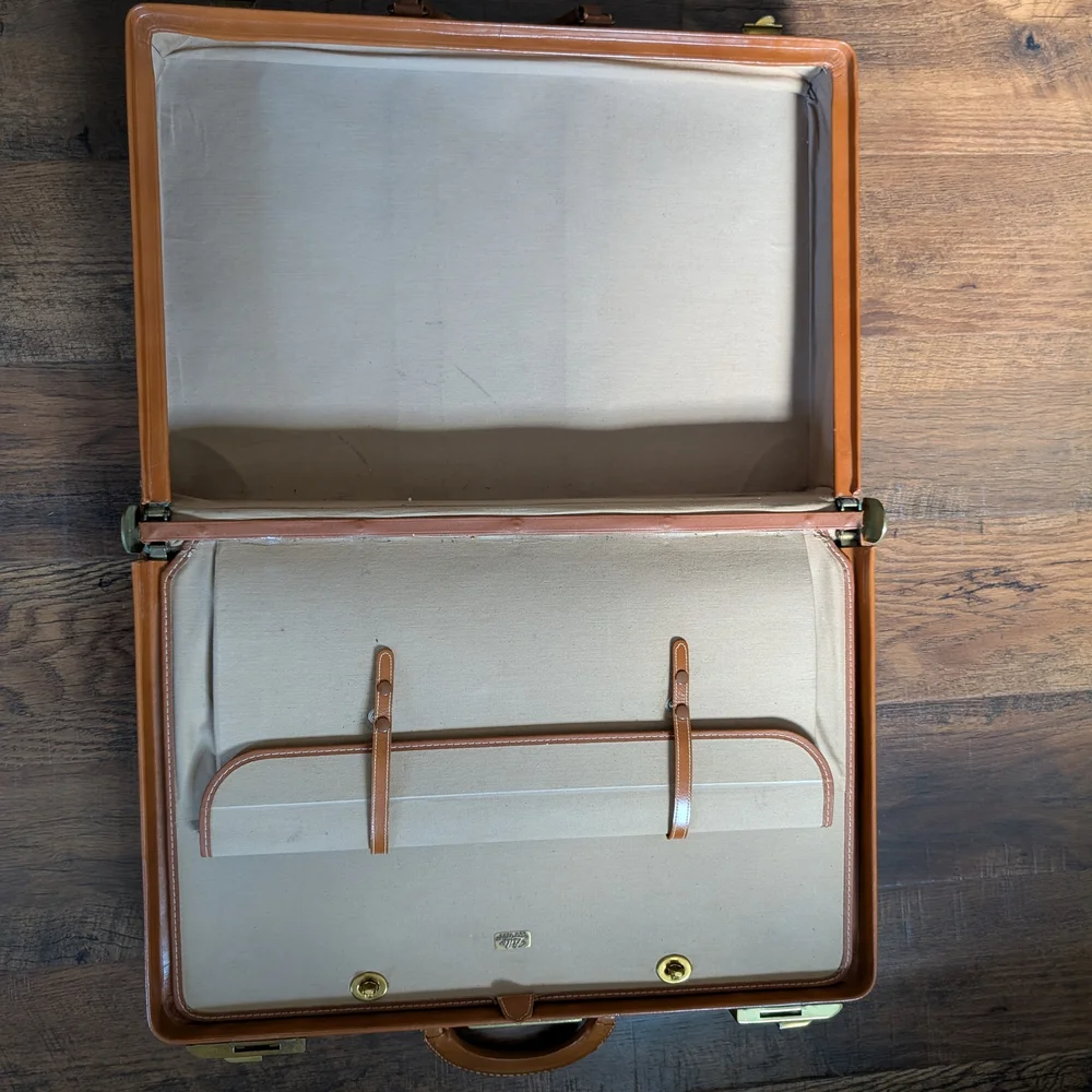 Vintage Lido New York Cowhide Leather Suitcase/Luggage/Retro Travel‎